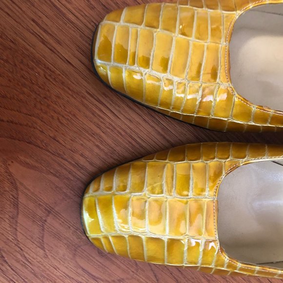 Cara Molina Yellow croc faux square toes & heels - Picture 2 of 7